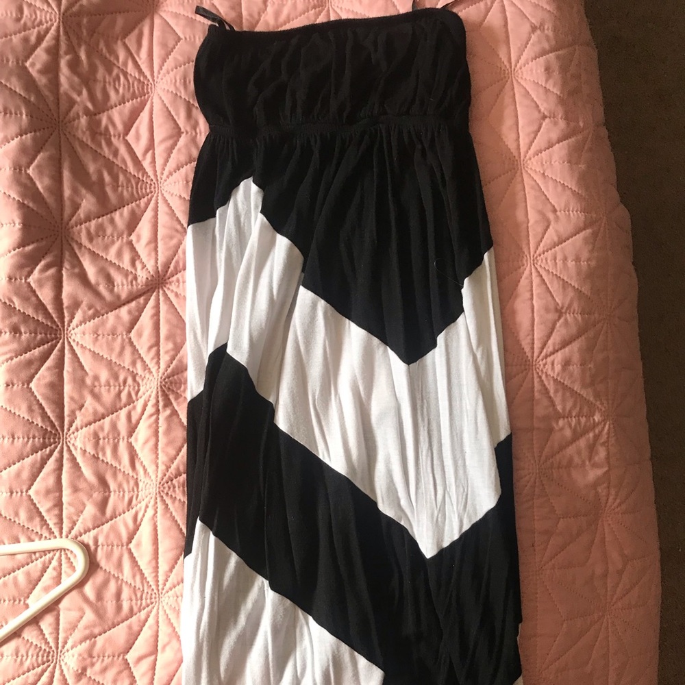 Sun dress and maxi dresses